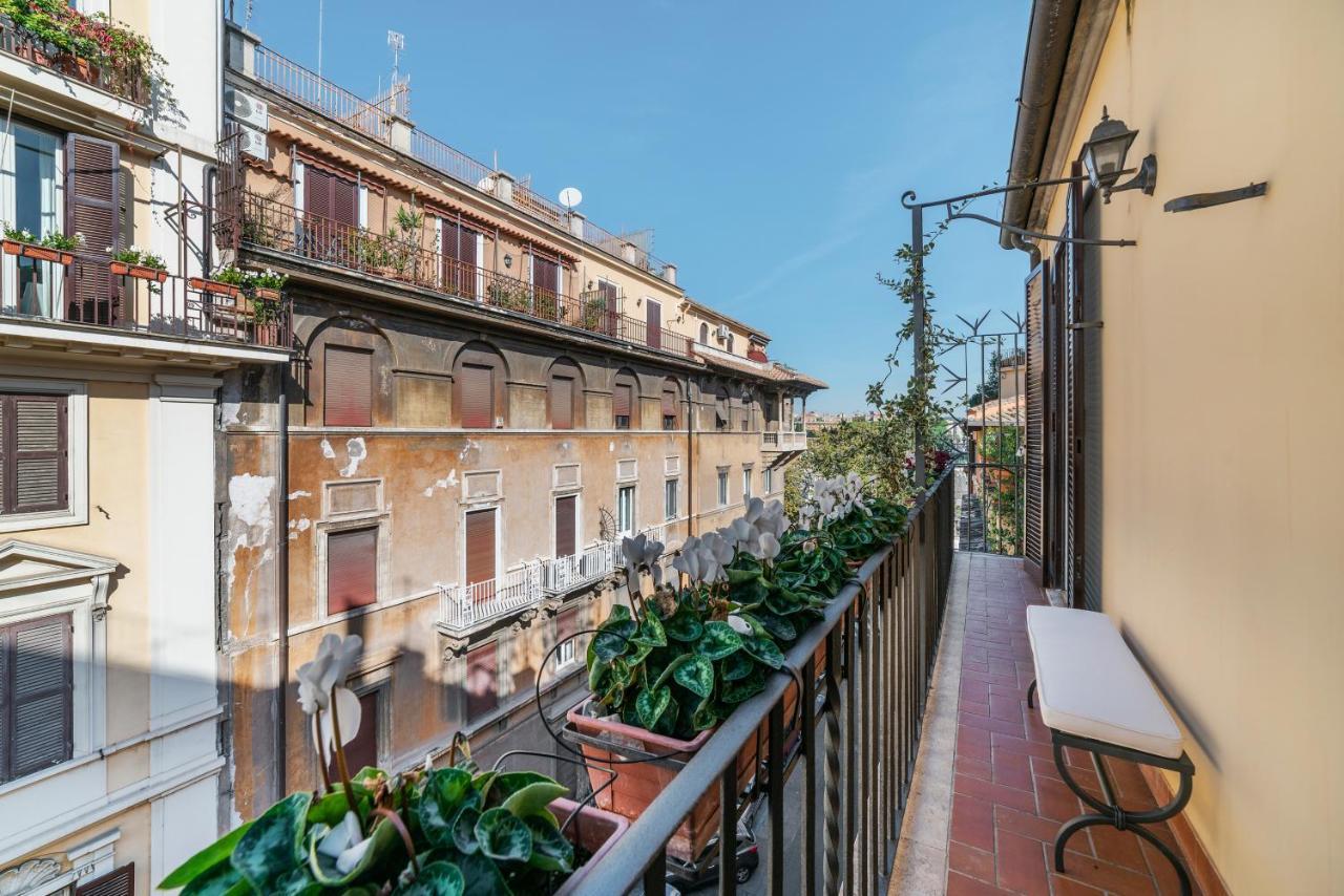Bmga L Viapaola43 Palace Luxury Penthouse 2Bdr Rome Exterior photo